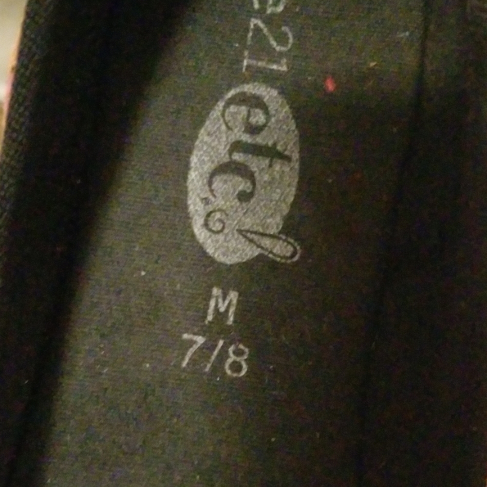Shoes - Picture 2 of 2